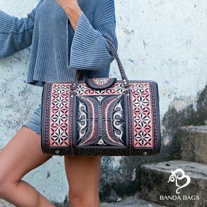 Unique Handcrafted - Gusi Mini Weekender Bag